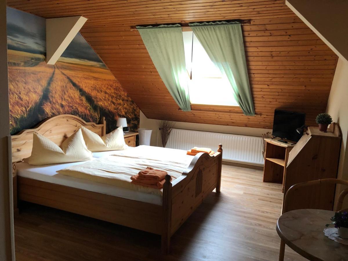Hotel Schuetzenhaus Bruck  エクステリア 写真