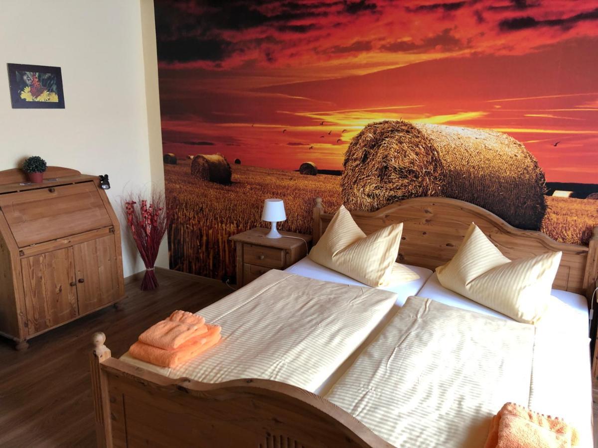 Hotel Schuetzenhaus Bruck  エクステリア 写真